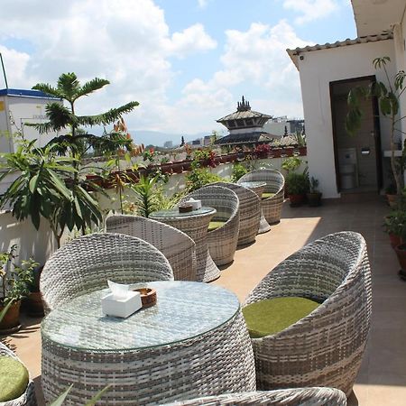 Vastu Boutique Hotel Катманду Экстерьер фото