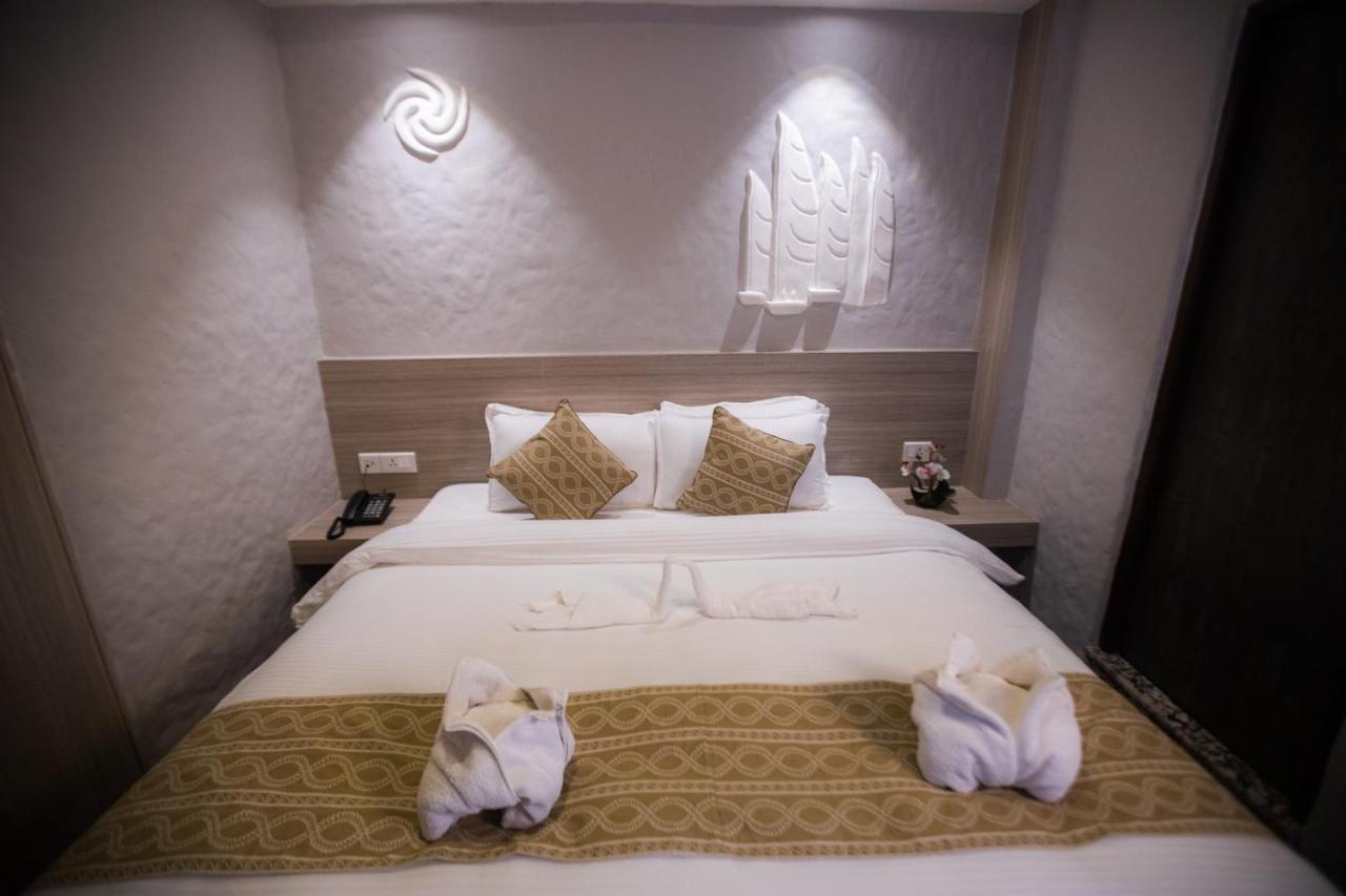 Vastu Boutique Hotel Катманду Экстерьер фото